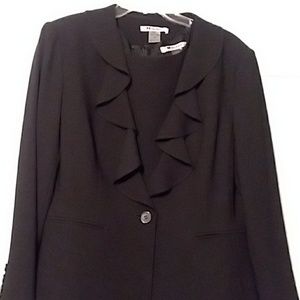 NYGard Collection Petite Dress Suit